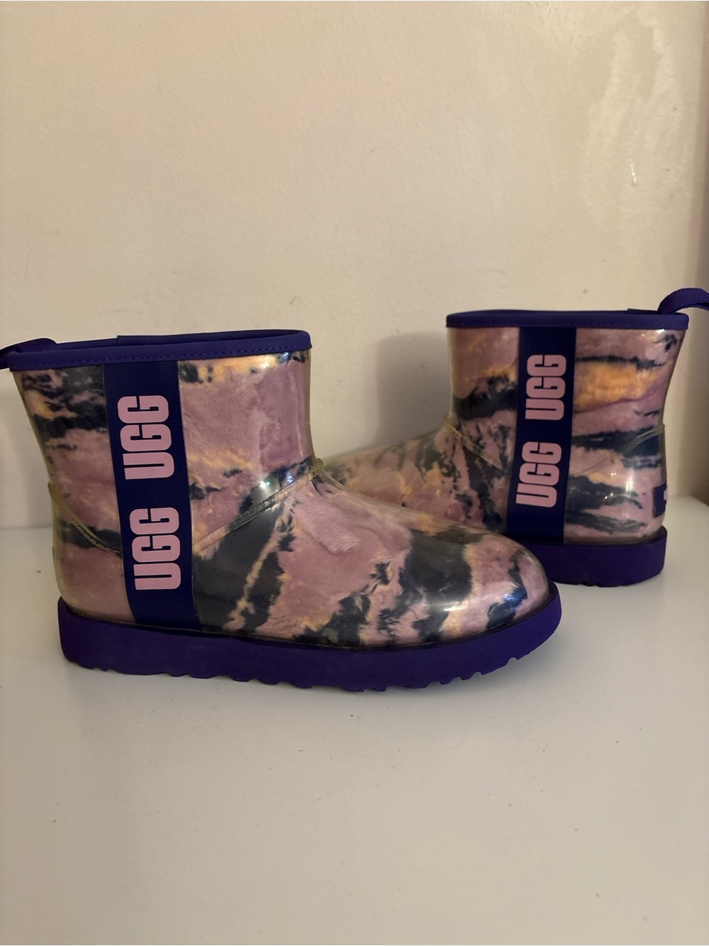 Women) UGG Classic Clear Mini Boot Marble Violet Night 1120778-VNGH
Used 7.5